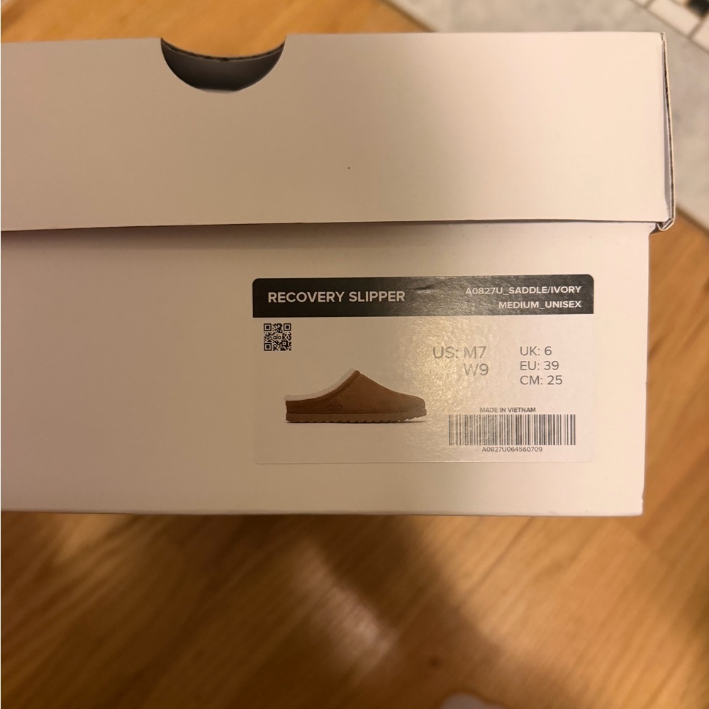 ALO Yoga Tan Suede Slip-Ons - Picture 7 of 8